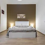 Regina 3*
