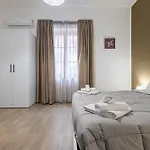 Regina בית הארחה 3*