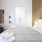 Regina בית הארחה 3*