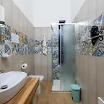 Regina בית הארחה